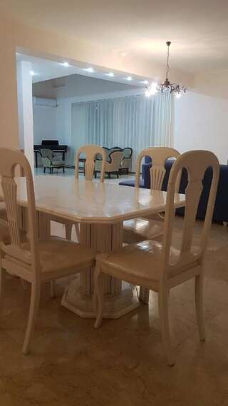 Виллы RARE house with garden Тбилиси Дом для отпуска-15