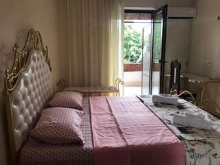 Виллы RARE house with garden Тбилиси Дом для отпуска-28