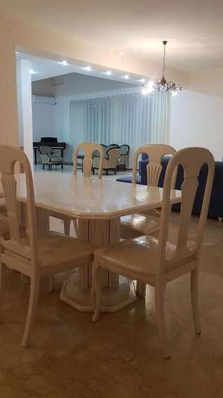 Виллы RARE house with garden Тбилиси Дом для отпуска-87